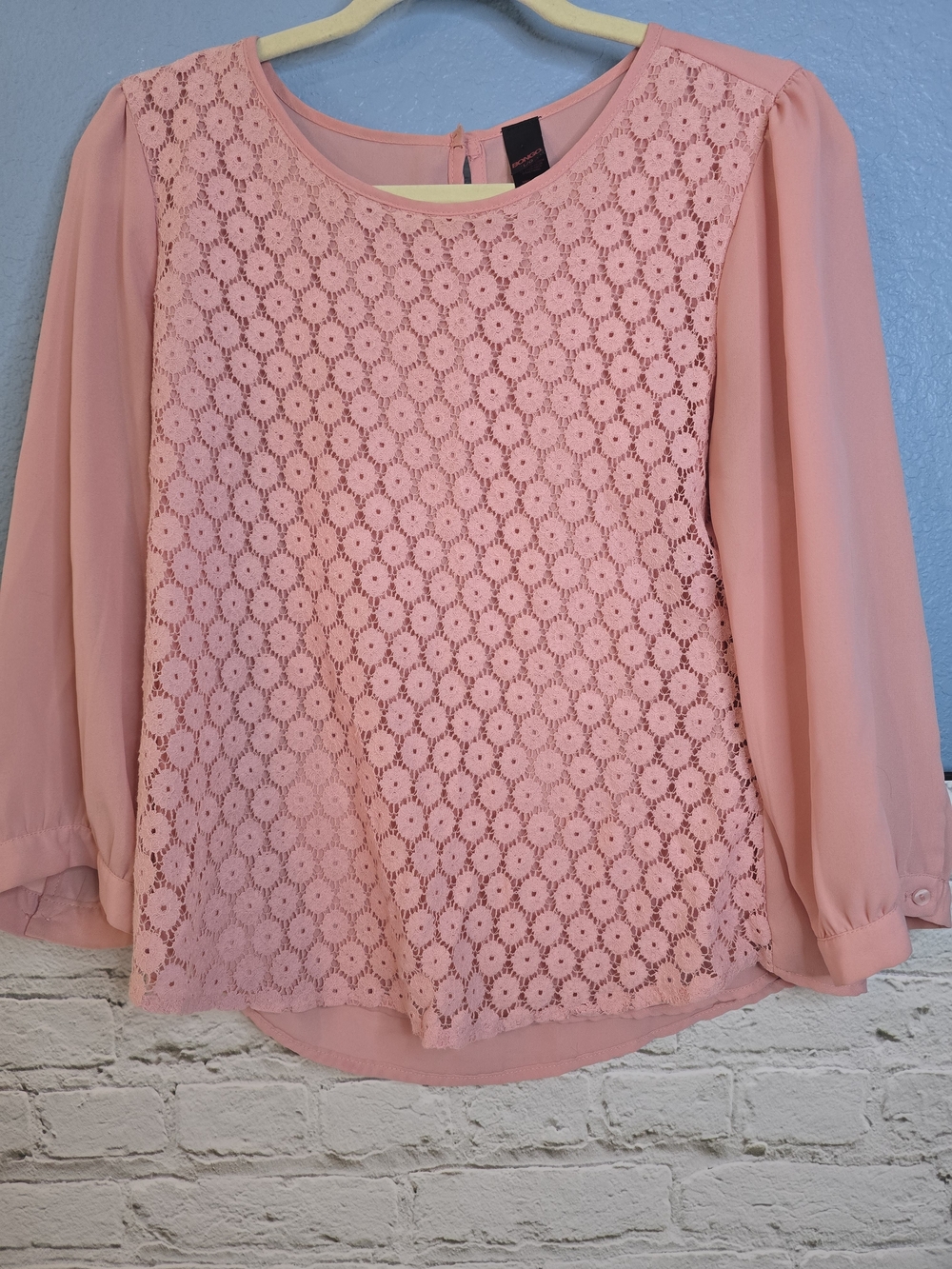 BONGO Pink Lace Overlay Blouse Sz L